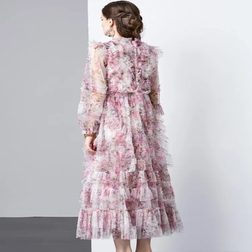 Romantisches Blumenrüschenkleid | Verträumte rosa Eleganz 